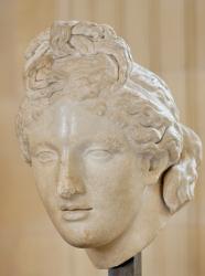 Louvre Museum / Public domain; https://upload.wikimedia.org/wikipedia/commons/f/f3/Capitoline_Aphrodite_Louvre_Ma_571.jpg