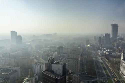 By Radek Kołakowski from Warszawa, Poland - Warszawski smog, CC BY 2.0, https://commons.wikimedia.org/w/index.php?curid=48606571